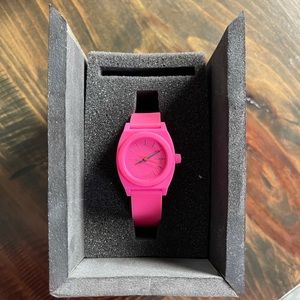 Small Time Teller P - Hot pink